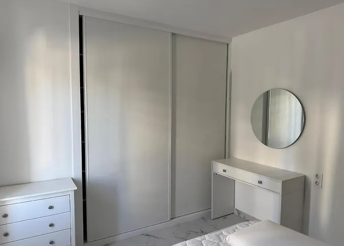 Location C, Americas, Pool View Sunny Wifi Playa de las Américas