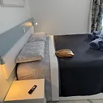 Location C, Americas, Pool View Sunny Wifi Appartement *