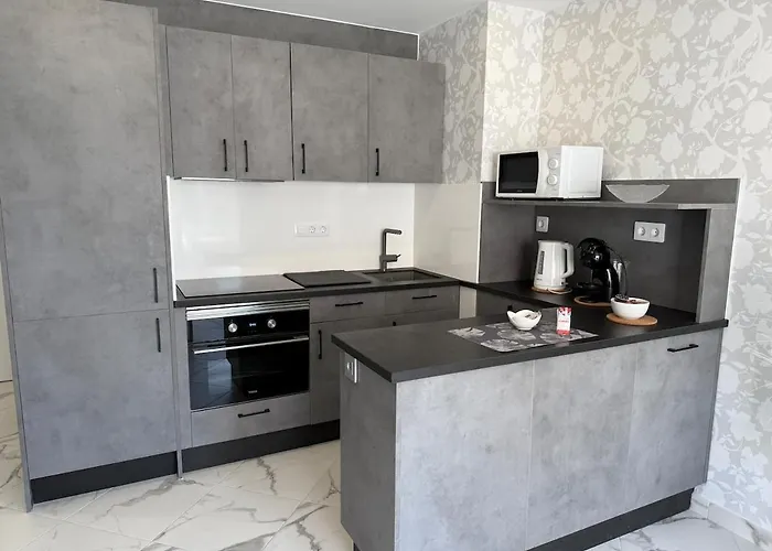 Location C, Americas, Pool View Sunny Wifi *